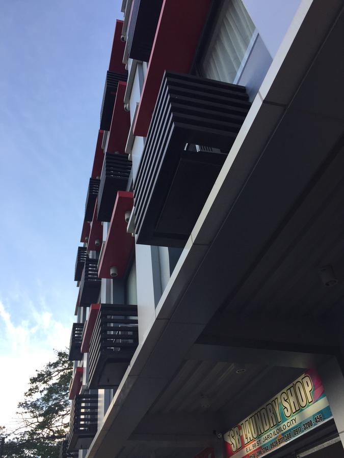 Pearli View Hotel Iloilo Powered By Cocotel Exterior foto