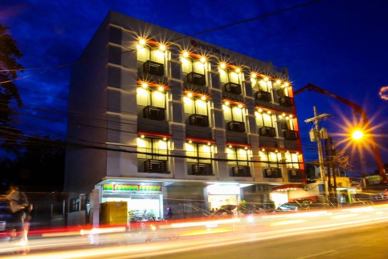 Pearli View Hotel Iloilo Powered By Cocotel Exterior foto