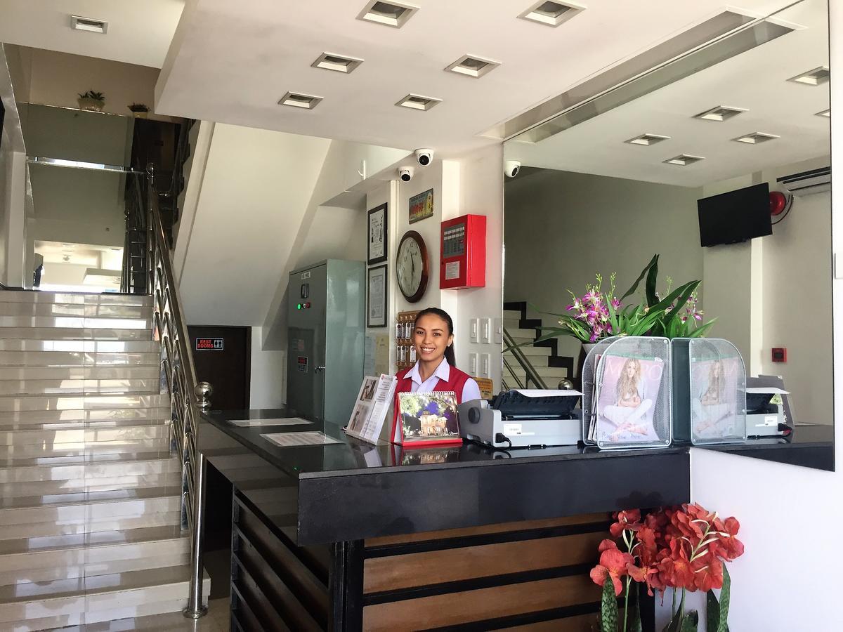 Pearli View Hotel Iloilo Powered By Cocotel Exterior foto